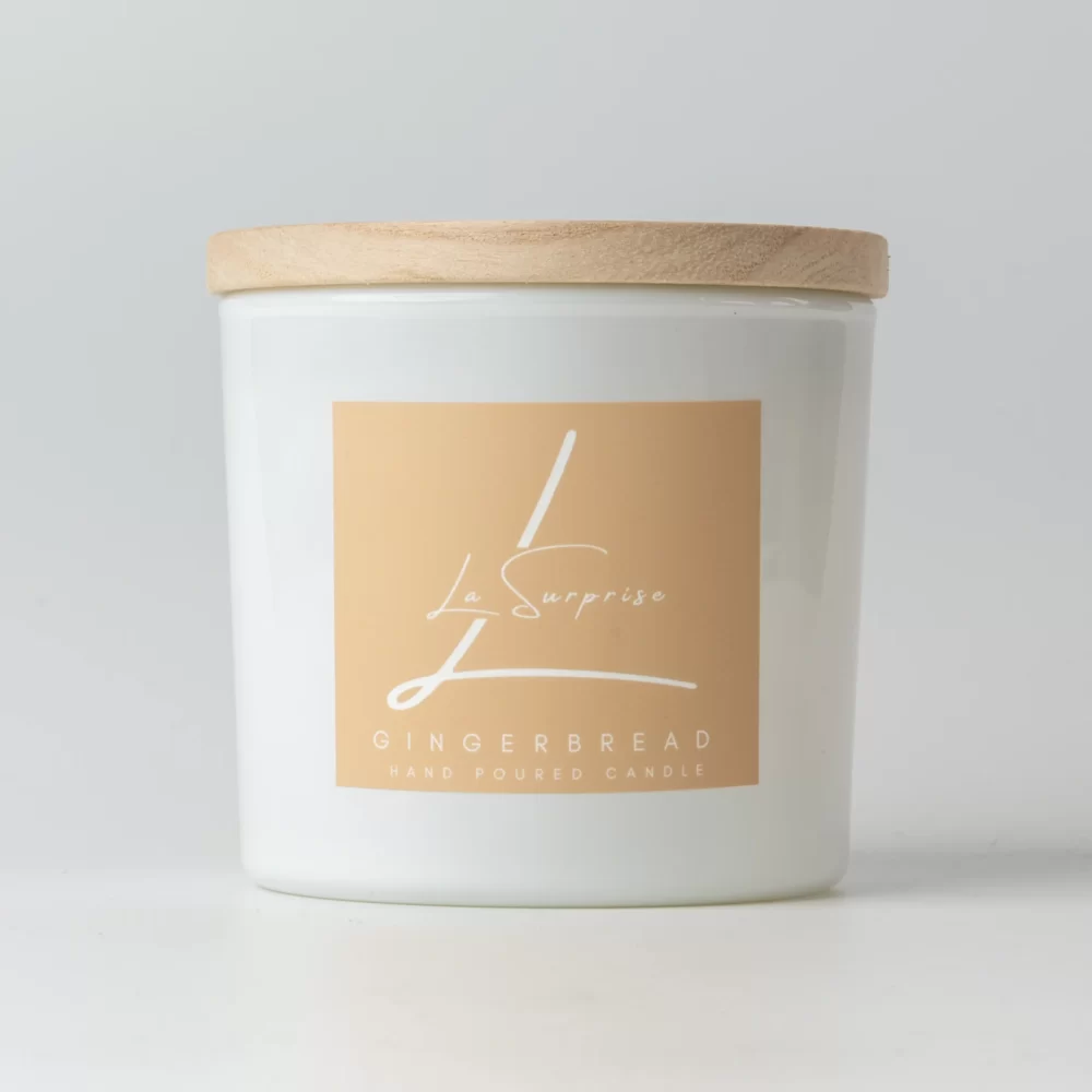 Gingerbread scented candle