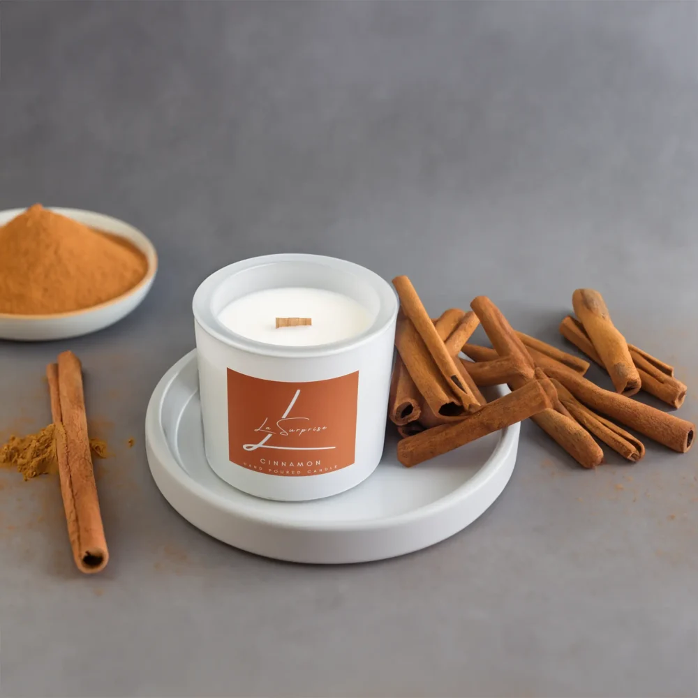 Cinnamon scented candle