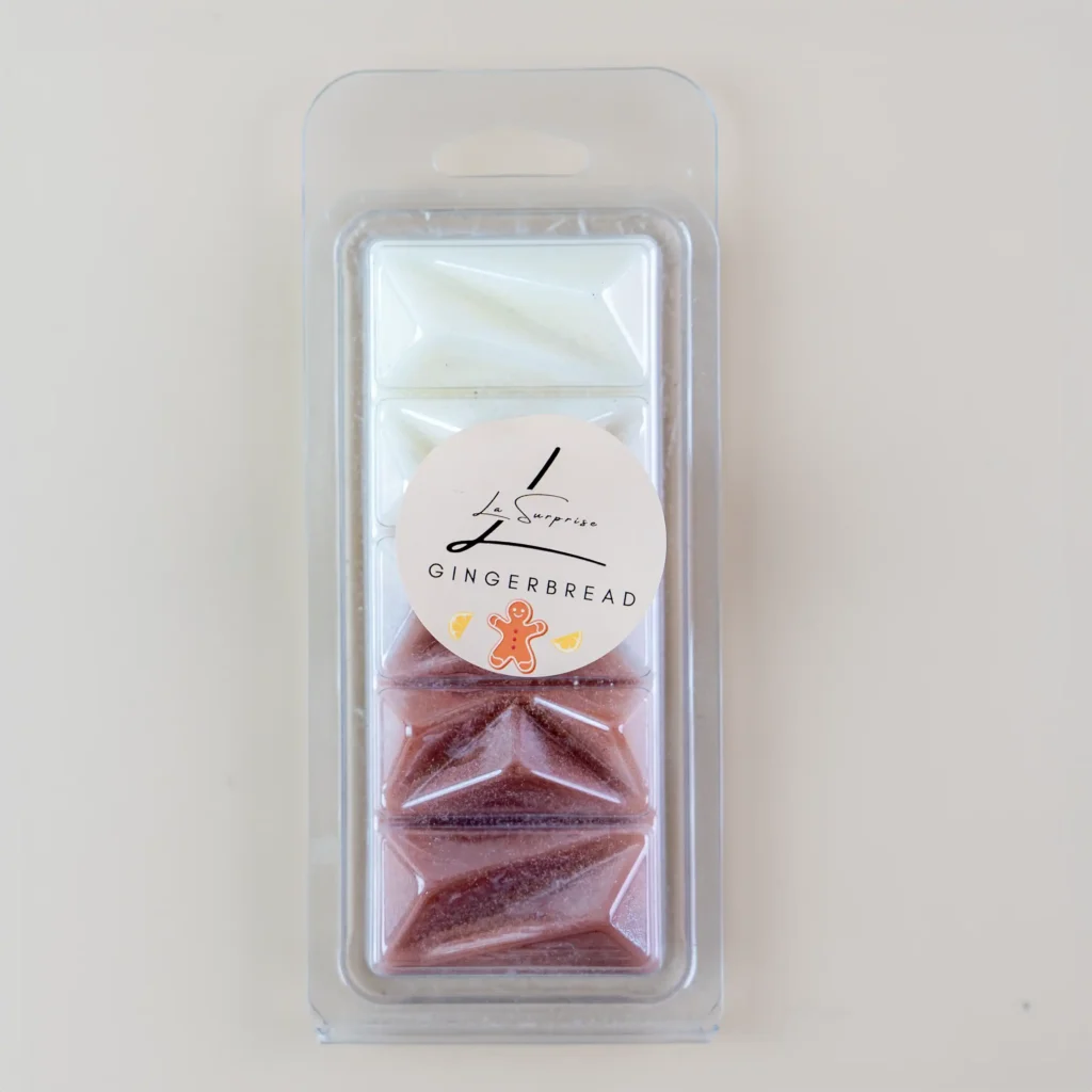 Gingerbread scented & colored wax in an aroma lamp