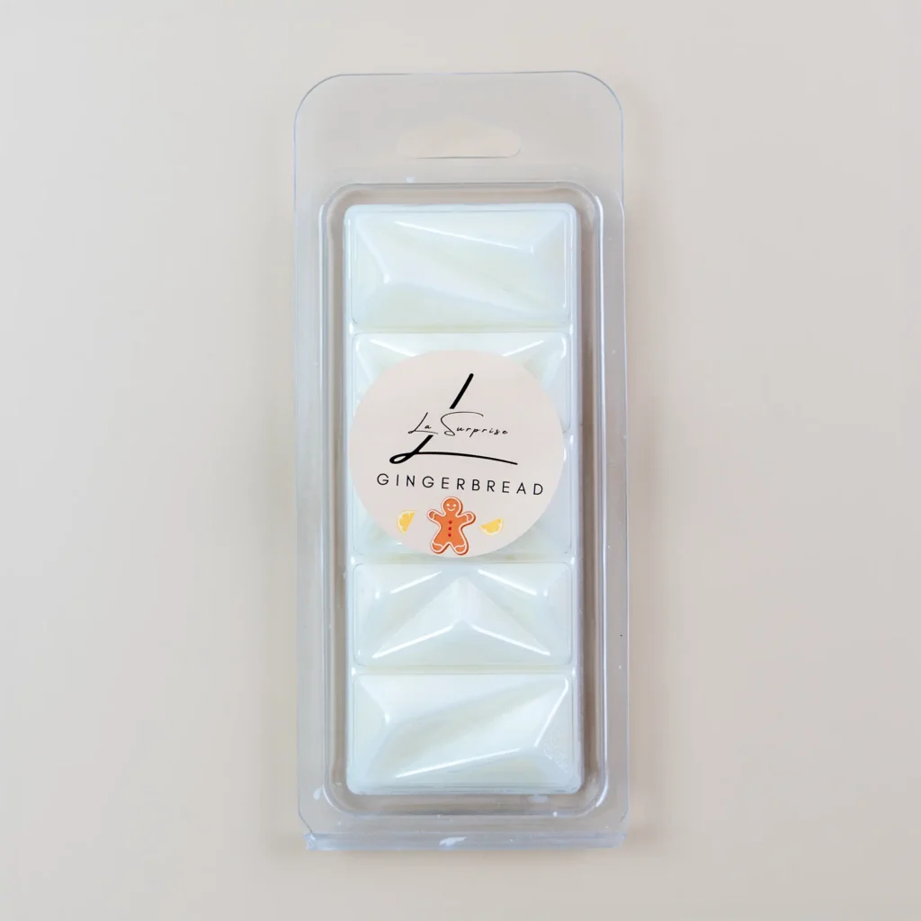 Gingerbread-scented wax in an aroma lamp