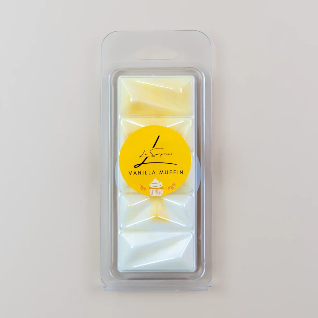 Muffin-scented & colored wax in an aroma lamp