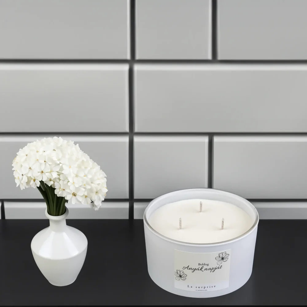 Mother's Day scented candle