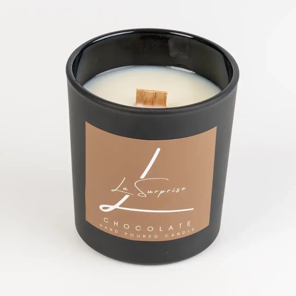 Chocolate scented candle