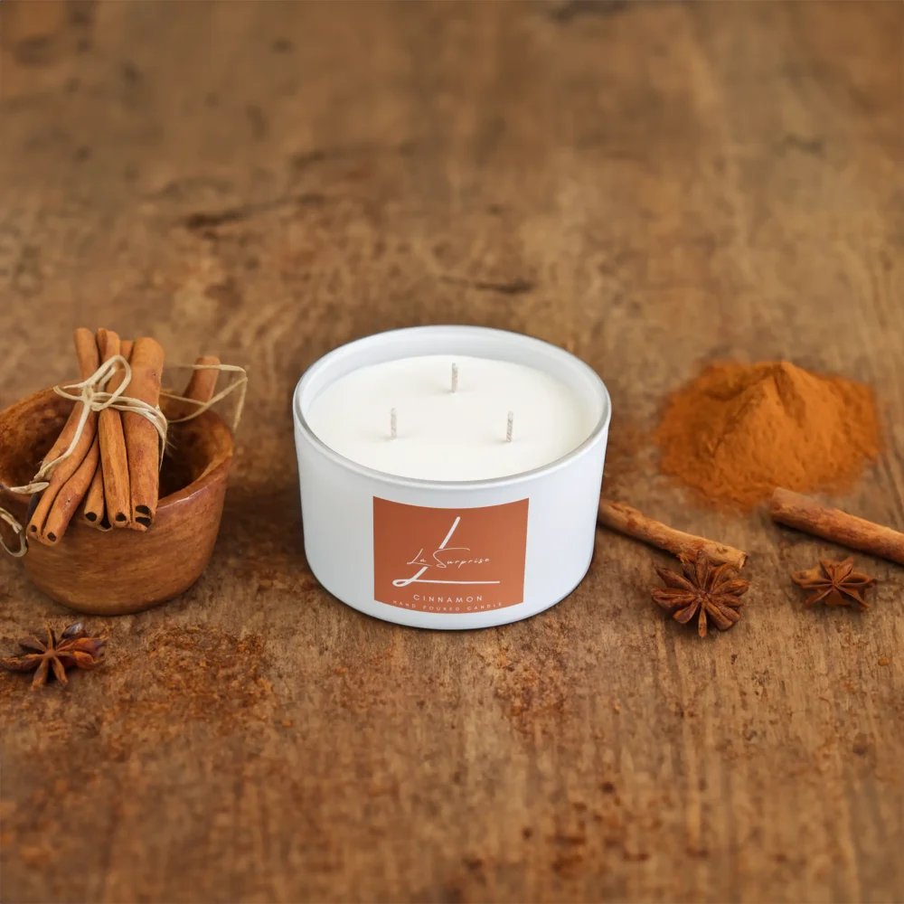 Cinnamon scented candle