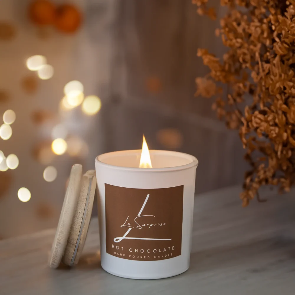 Hot chocolate scented candle